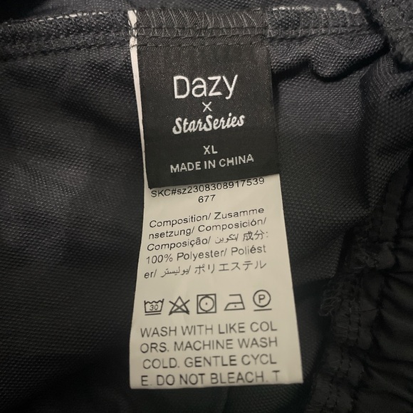 Comfy Grey stylish y2k pants from dazy x star series - Picture 4 of 5